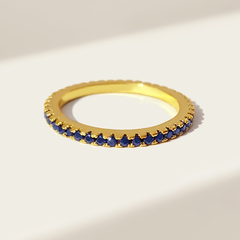 Elegant Blue Sapphire Gold Ring