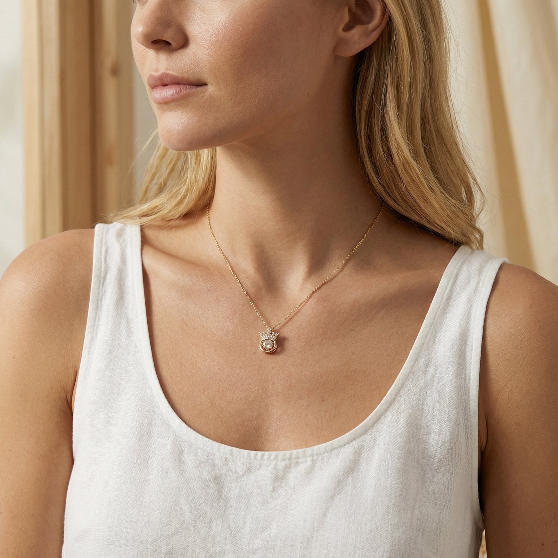 Elegant Crown Pendant Necklace with Crystal Accents