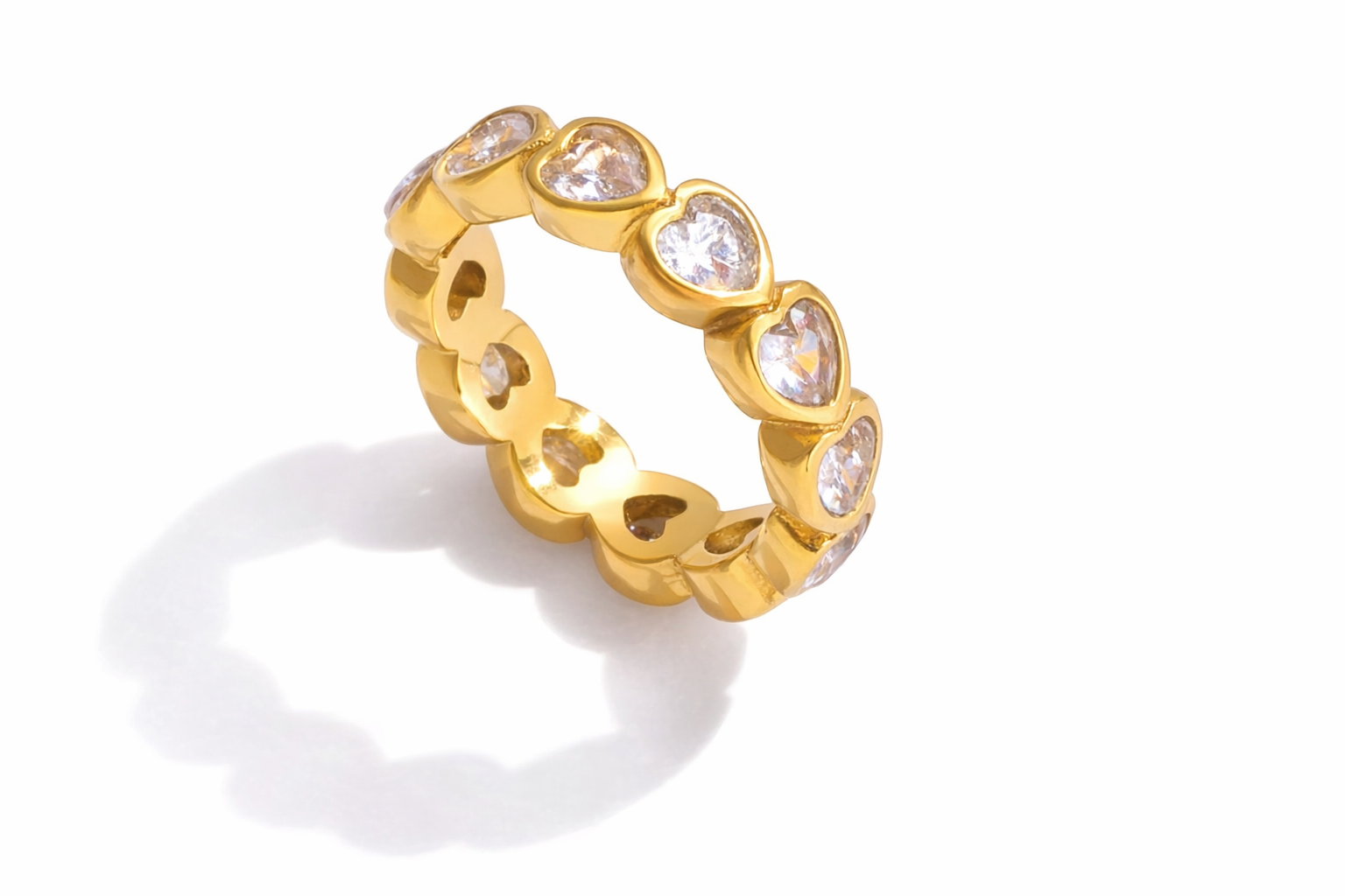 Elegant Gold Ring with Clear Gemstone Accents