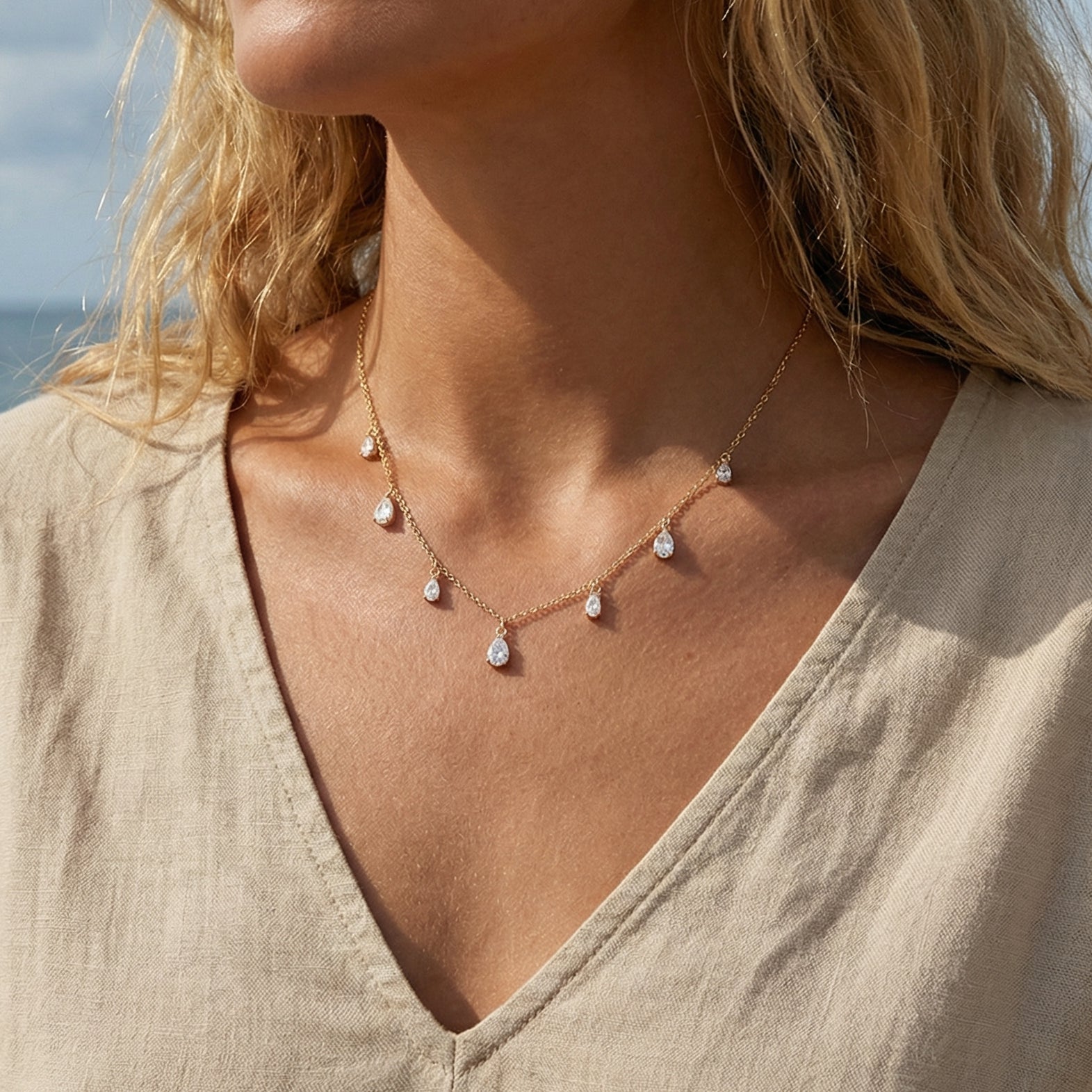 Chain Necklace with Teardrop Crystal Pendants